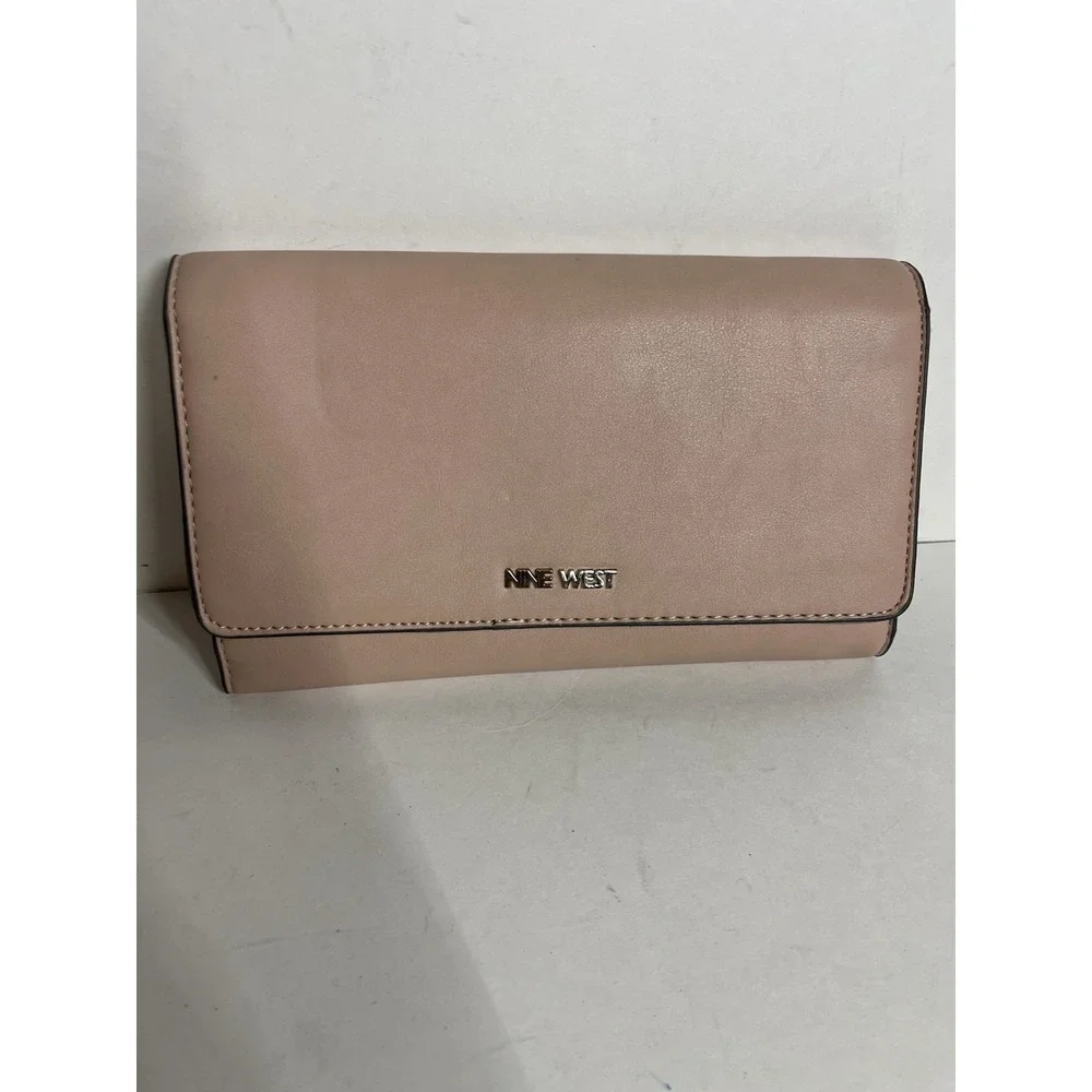 Nine West Wildwood Organizer Trifold‎ Wallet Pale Pink